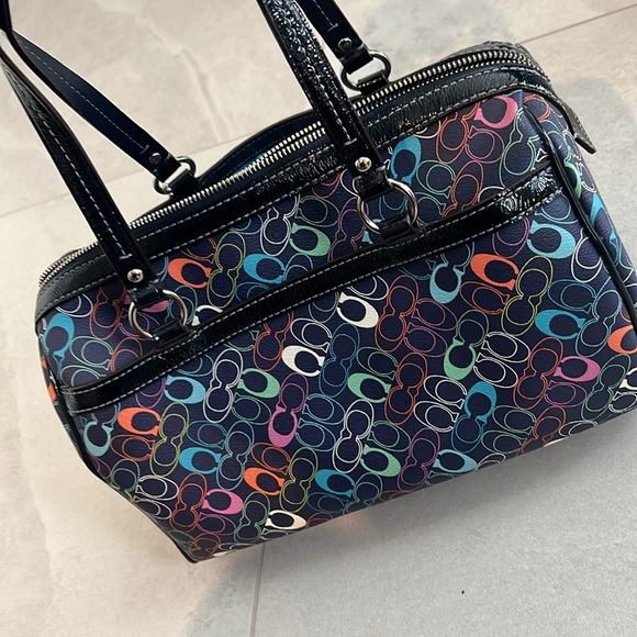 Coach Top Handle Bag!💙 - Picture 3 of 8